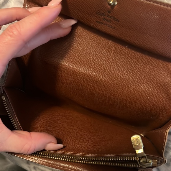 Louis Vuitton wallet - Picture 6 of 6